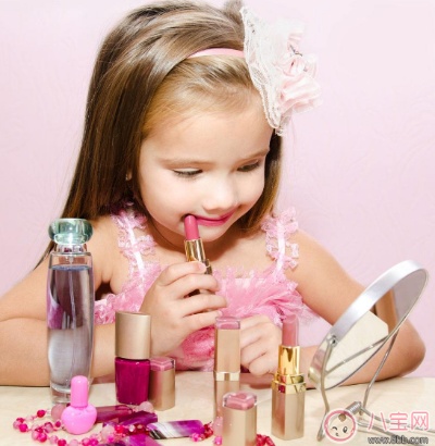 宝宝学校要求化妆 要求家长给孩子化妆