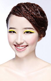 跟着韩国学化妆学校 韩国学化妆学费多少钱
