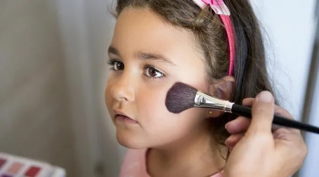 什么年级学校允许化妆 小学生什么时候可以用化妆品